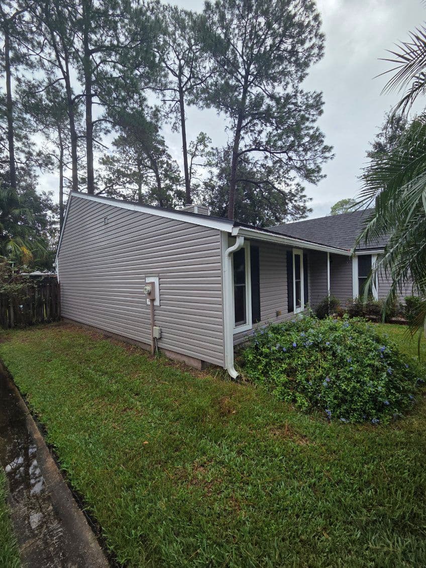 Gallery photos for Gorgeous Vinyl Siding Repaint in Mandarin Florida: Image #1